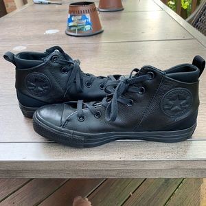 Converse Black Chuck Taylor All Star Size: 8